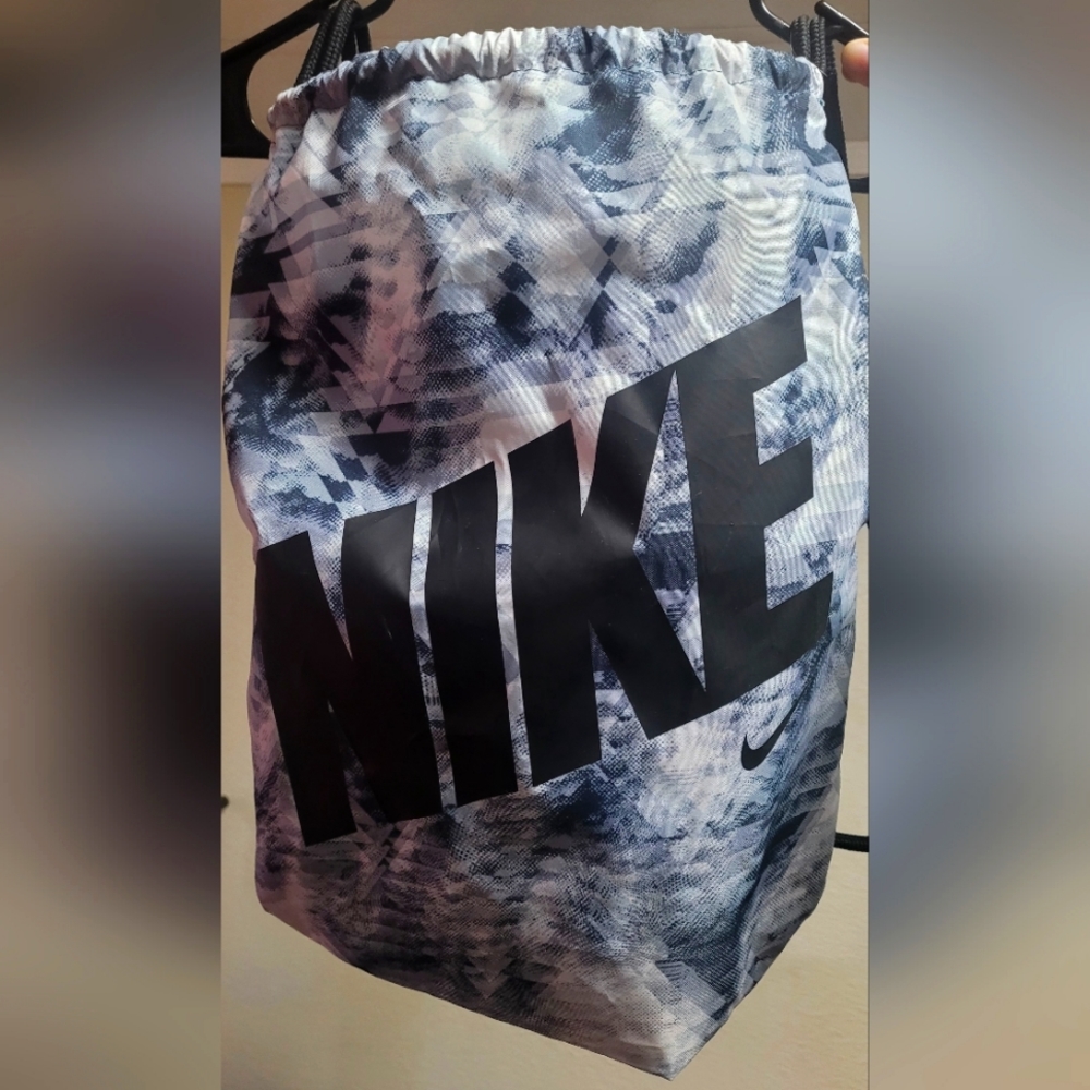 Nike draw string bag